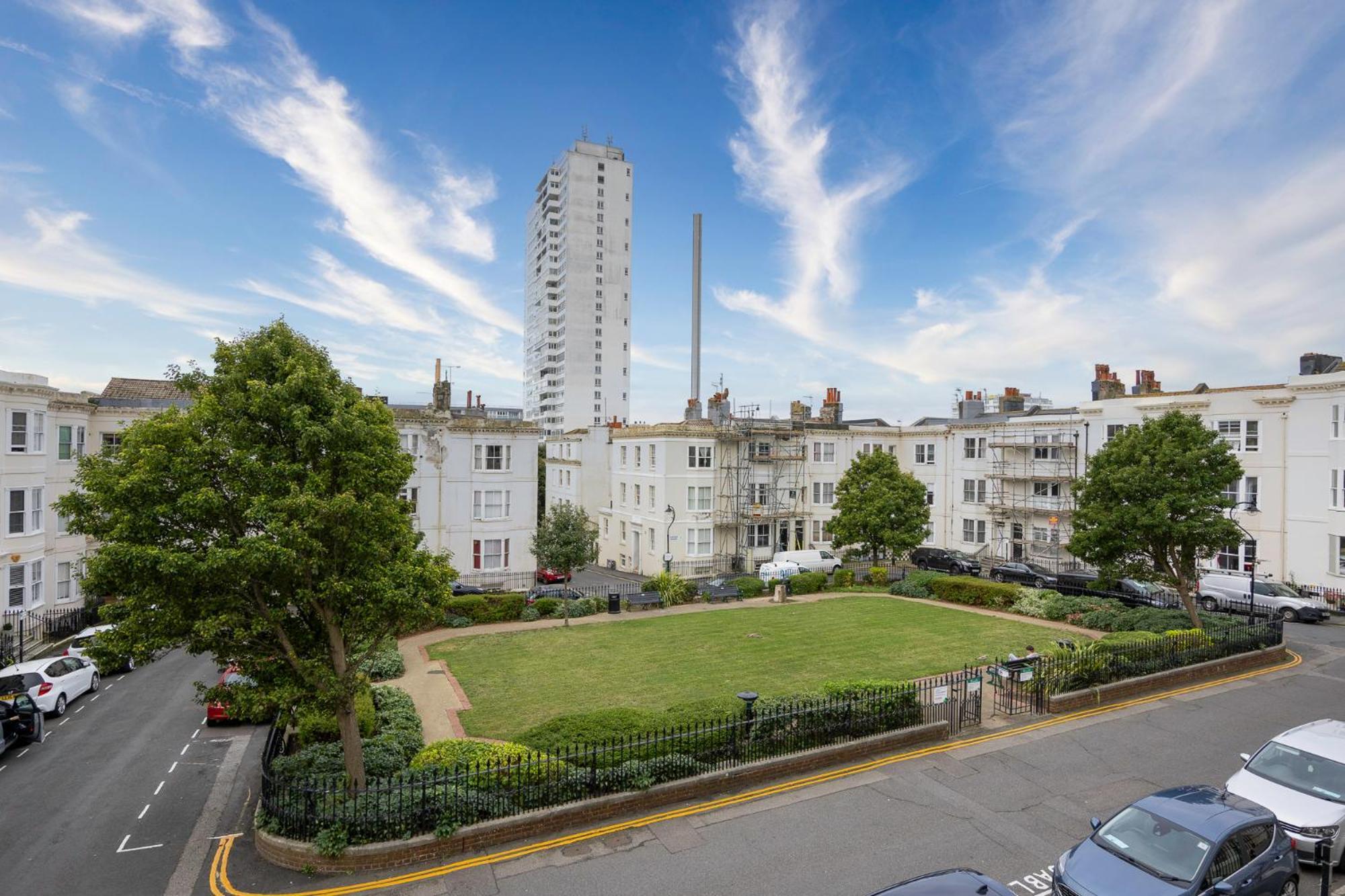 2 Bedroom Flat - With King Sized Beds, Netflix And Sky - Perfect For Contractors, Vacation Guests Or Those Relocating Brighton Exterior photo